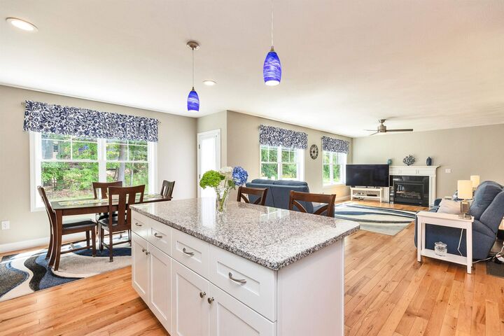 Property Photo: 10A Joes Way NH 03049