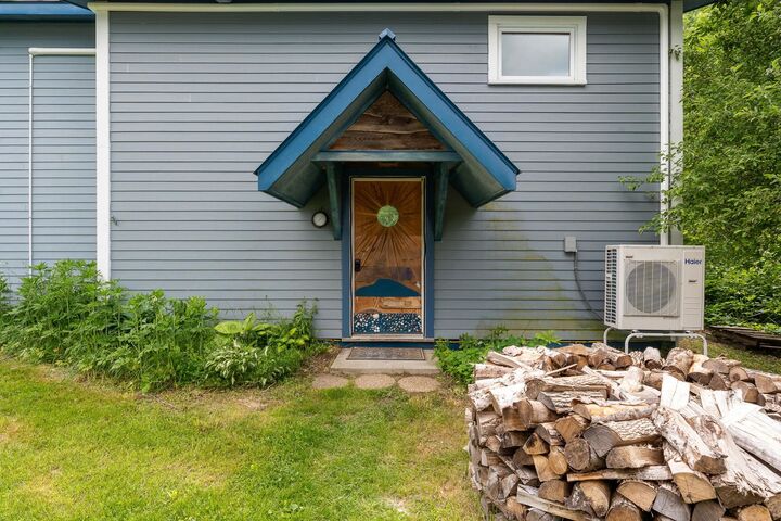 Property Photo:  614 Gray Road  VT 05667-9550 