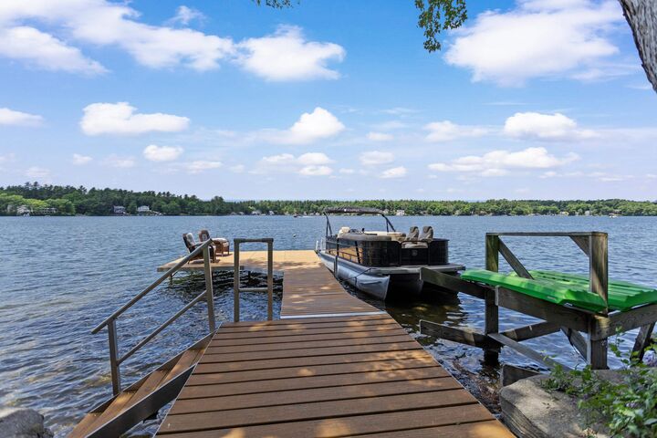 Property Photo:  62 Turtle Rock Road  NH 03087 