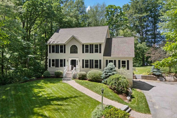 Property Photo: 7 Premier Drive NH 03053