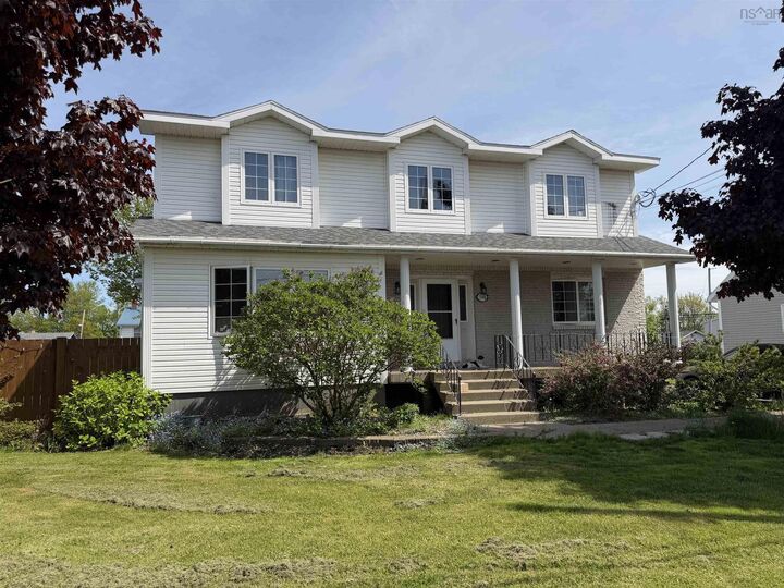 348 Cartier Street — photo 1