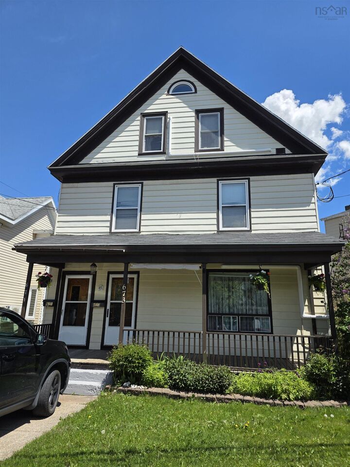 673 George St Street — photo 1