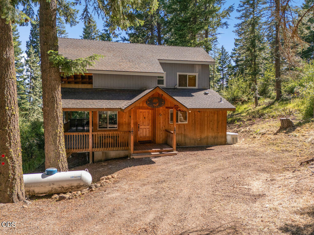 Property Photo: 27458 Rocky Point Road OR 97601