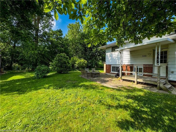 Property Photo:  598 Mapledale Avenue Upper  ON N5X 2B8 