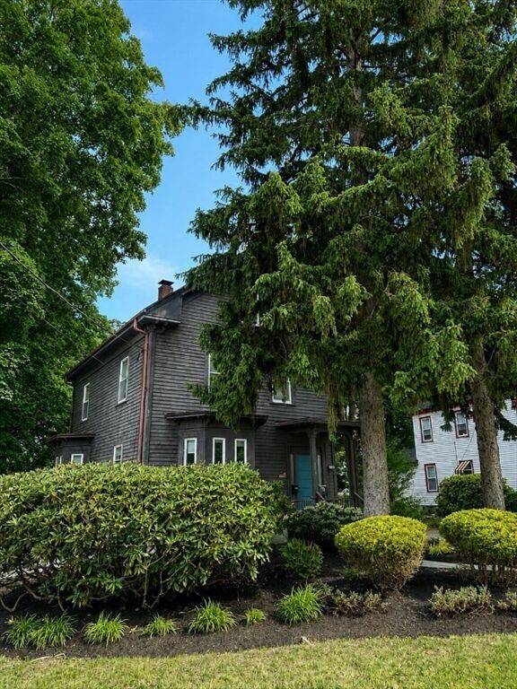 Property Photo:  293 Woburn  MA 01867 