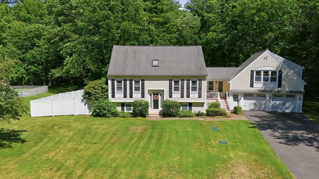Property Photo:  16 Fairview Farm Rd  MA 01832 
