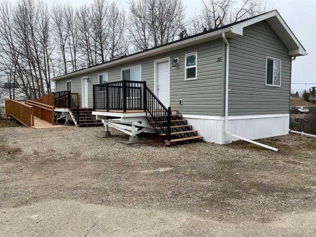 Property Photo:  4308 42 Avenue 36  AB T4T 1L8 