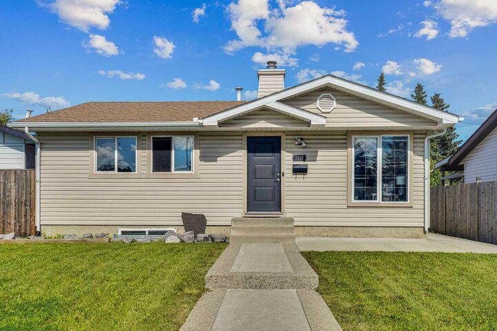 Property Photo: 1527 Maitland Drive NE AB T2A 5V2