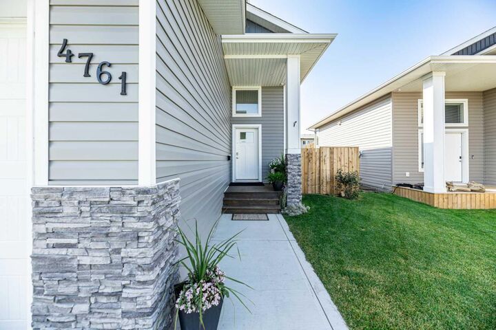 Property Photo: 4761 Aspen Lakes Boulevard AB T4M 0M9