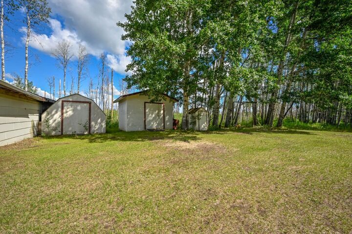 Property Photo: 704041 72 Range 89 AB T8W 5G2