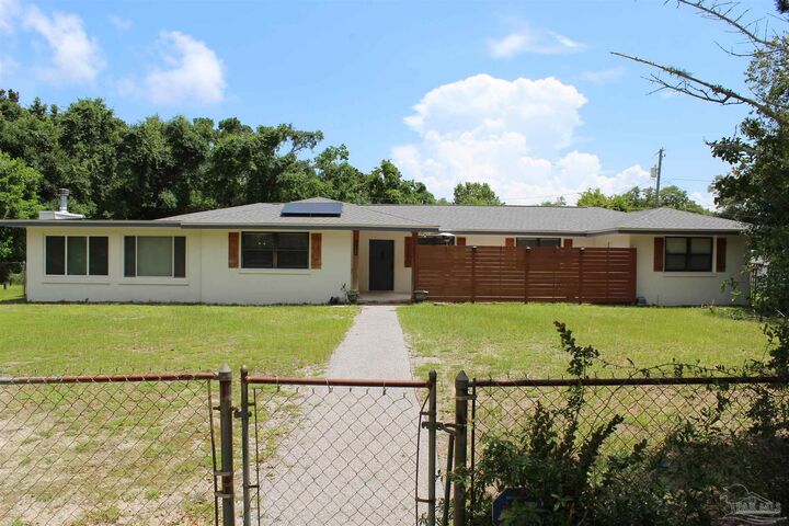 Property Photo: 1975 Heinrich St FL 32507