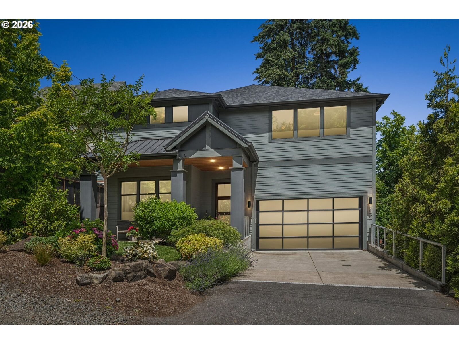 Property Photo: 233 S Vermont St OR 97219