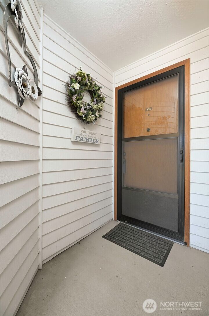 Property Photo: 101 Pine Avenue 306 WA 98290