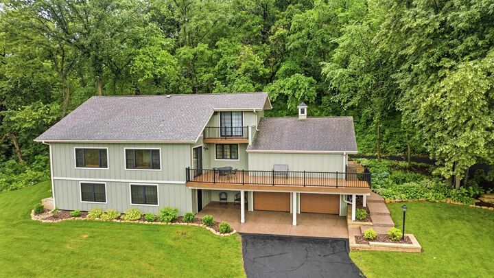 Property Photo:  103 Cogan Drive  IL 61036 