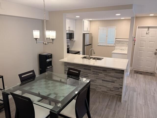 Property Photo: 111 Gardens Drive 102 FL 33069