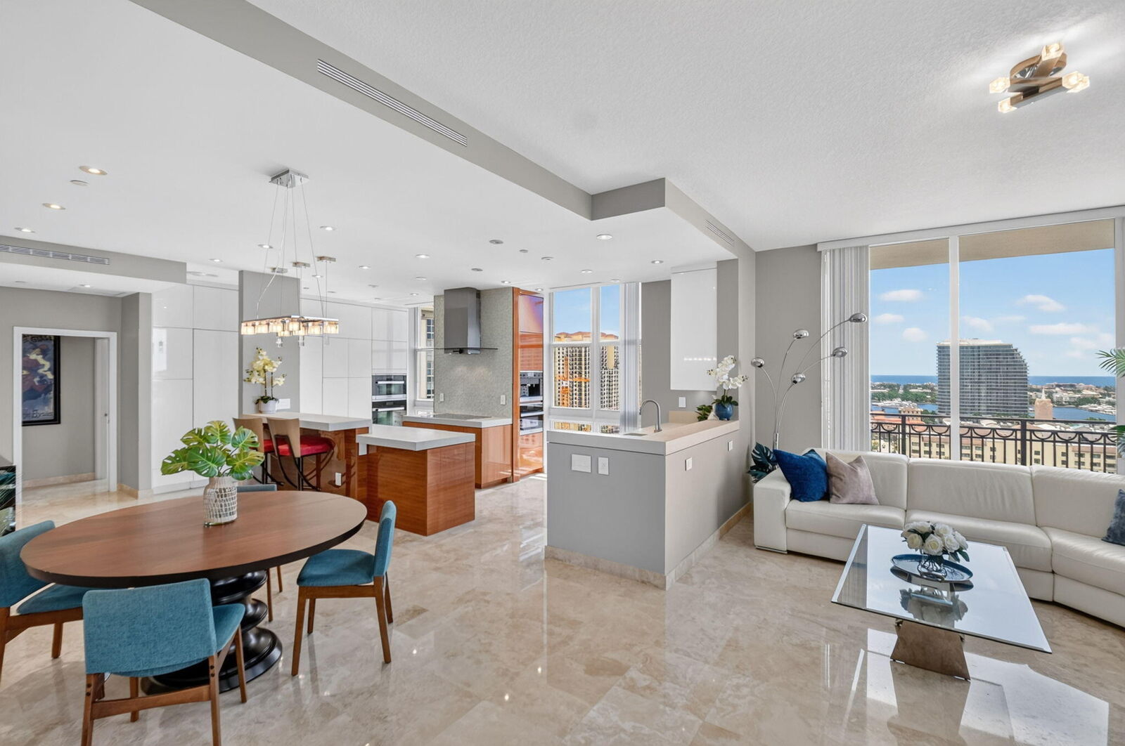 Property Photo:  550 Okeechobee Boulevard Lph-23  FL 33401 