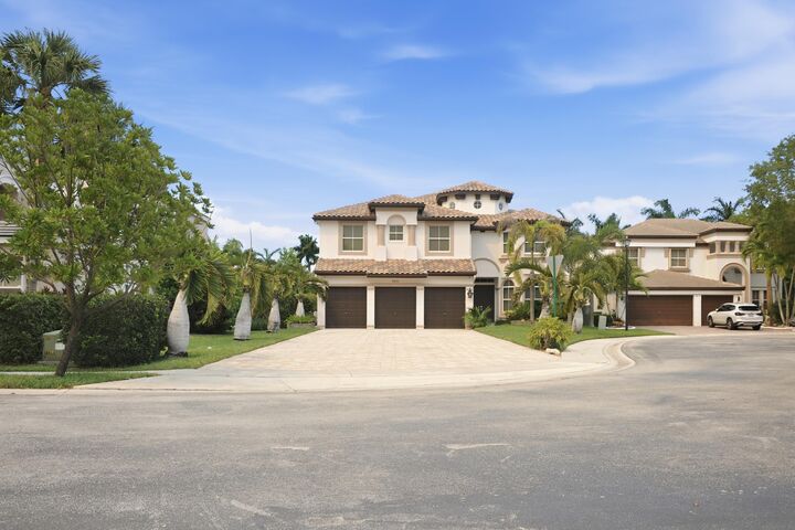 Property Photo:  4820 SW 161st Lane  FL 33027 