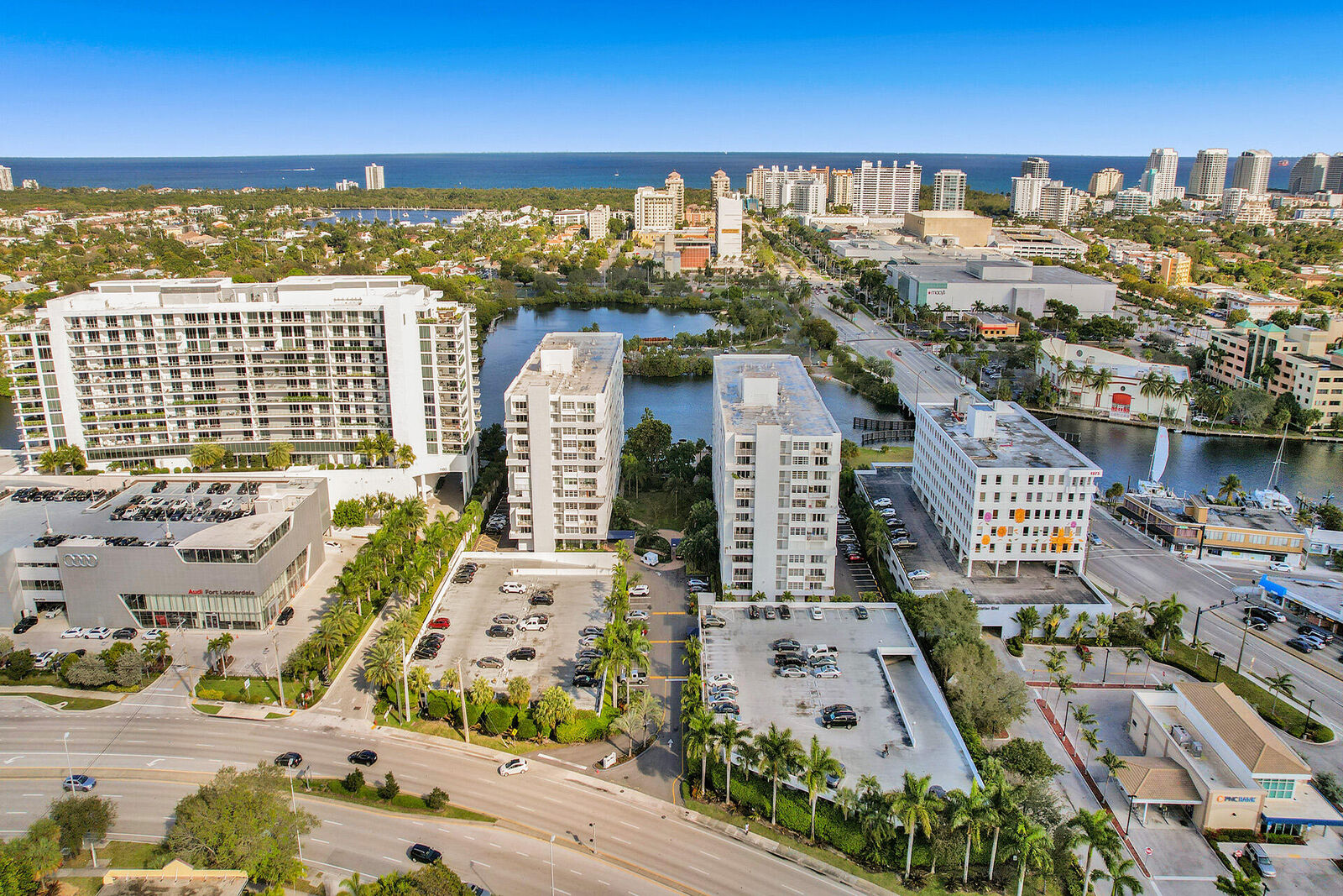 Property Photo:  1170 N Federal Highway 309  FL 33304 