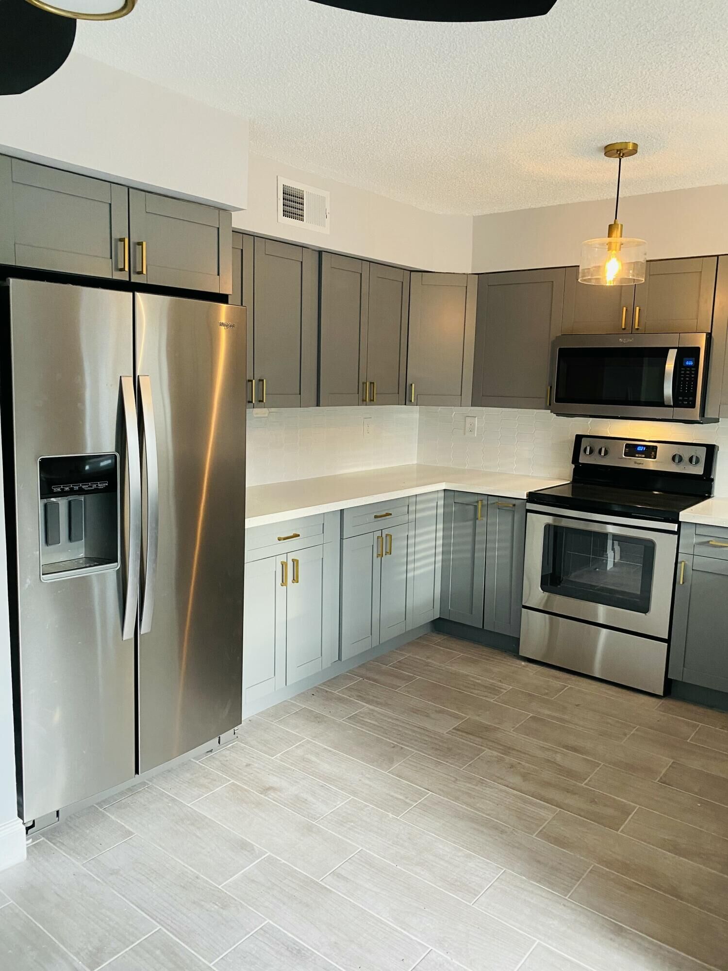 Property Photo:  5268 NE 6th Avenue A28  FL 33334 