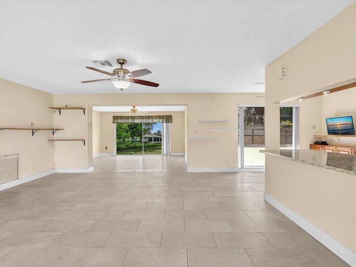 Property Photo: 4041 NE 18th Terrace FL 33064