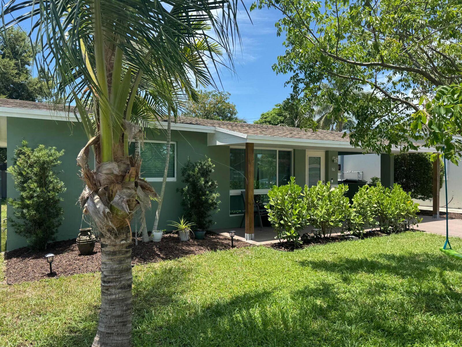 Property Photo:  60 NE 46th Street  FL 33334 