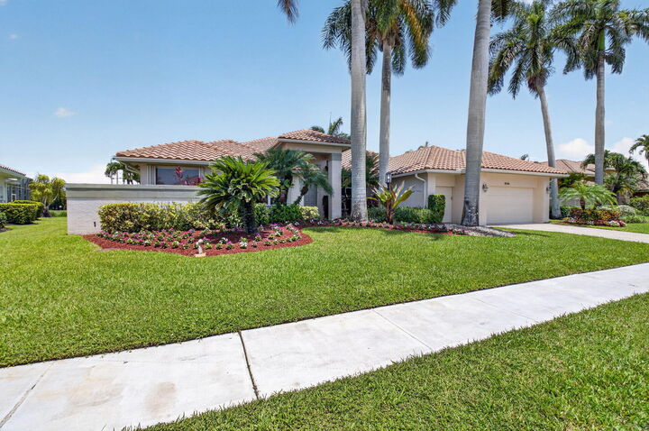Property Photo: 10546 Stonebridge Boulevard FL 33498