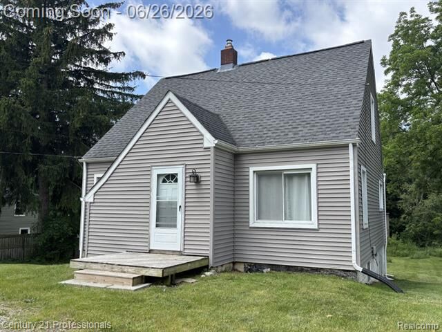 Property Photo:  2875 Marlington Road  MI 48329 