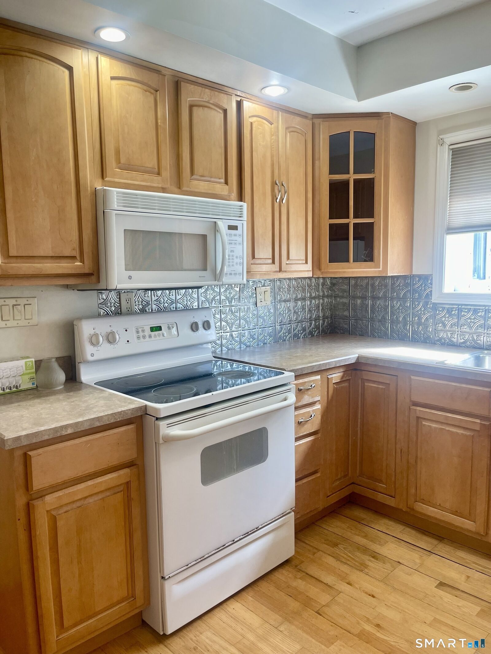 Property Photo:  155 William Street 1  CT 06516 