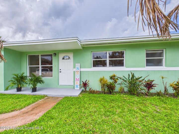 Property Photo: 209 SE Second Street FL 32937