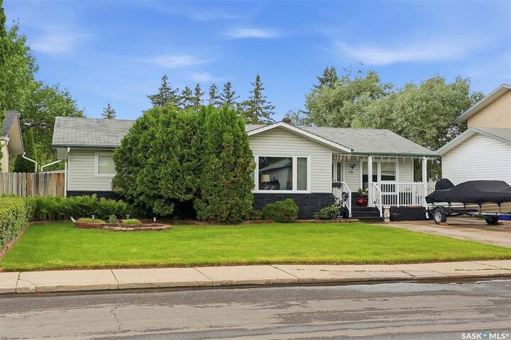 Photo de la propriété: 20 Clark Crescent SK S7H 3L9