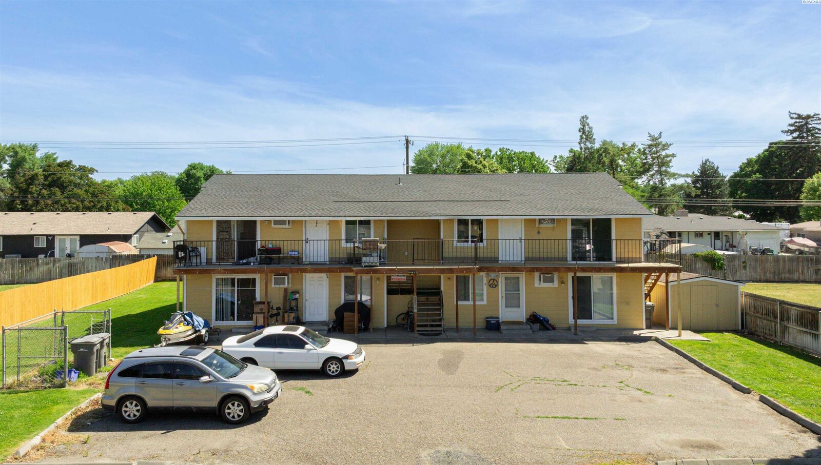 Property Photo: 3401 W 1st Place WA 99336