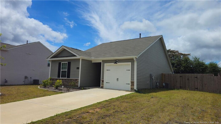 Property Photo: 3028 Paradise Way NC 27332