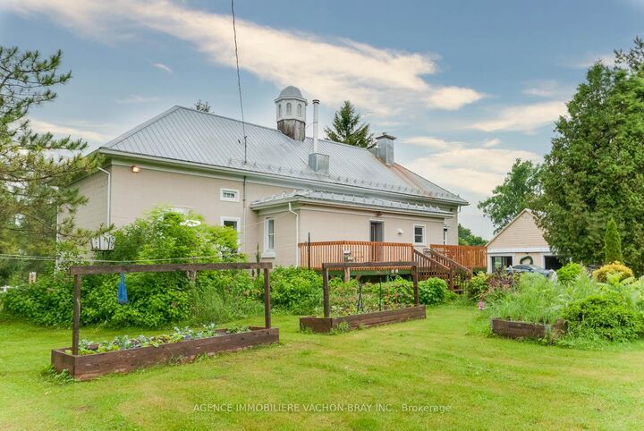 Property Photo: 21481 Butternut Lane ON K0C 1Z0