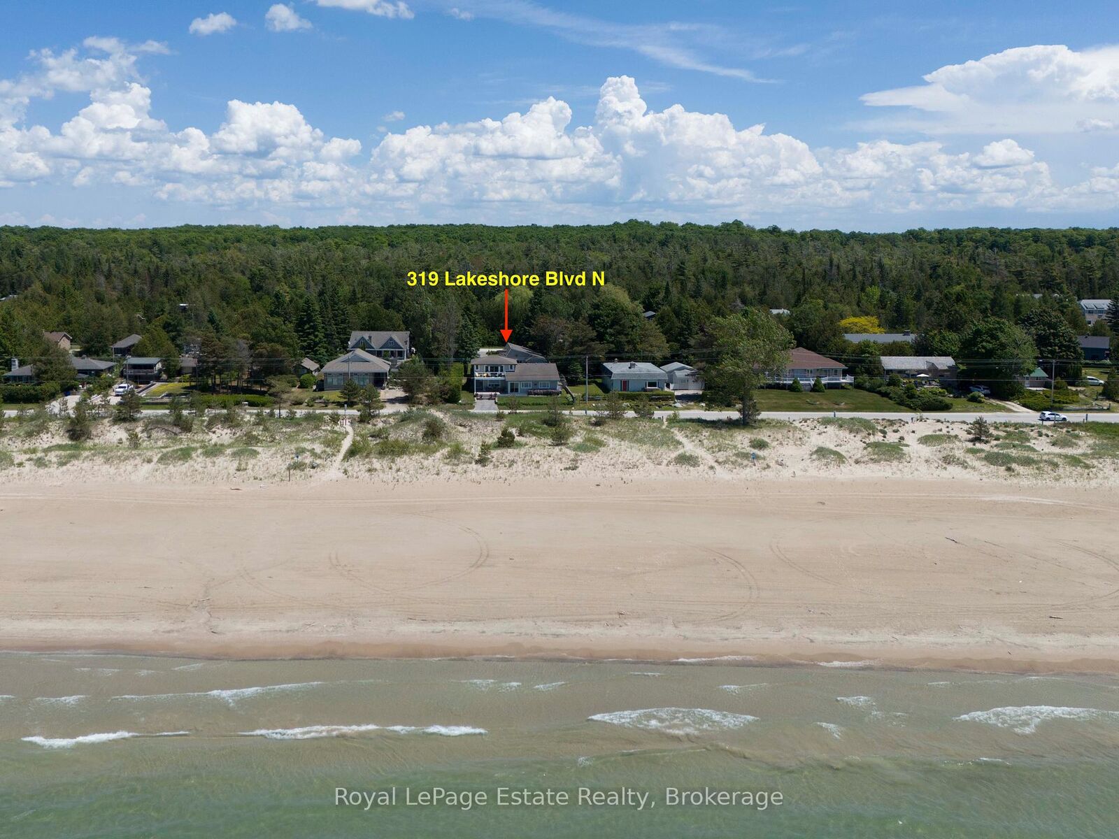 Property Photo: 319 Lakeshore Boulevard N ON N0H 2G0