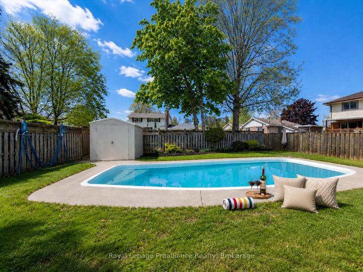 Property Photo: 49 Plaza Square ON K8N 4J2