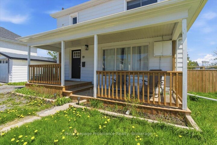 Property Photo: 19 Boswell Street ON K8P 3K7