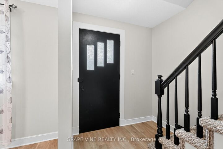 Property Photo: 814 Laurier Street ON K4K 1E6