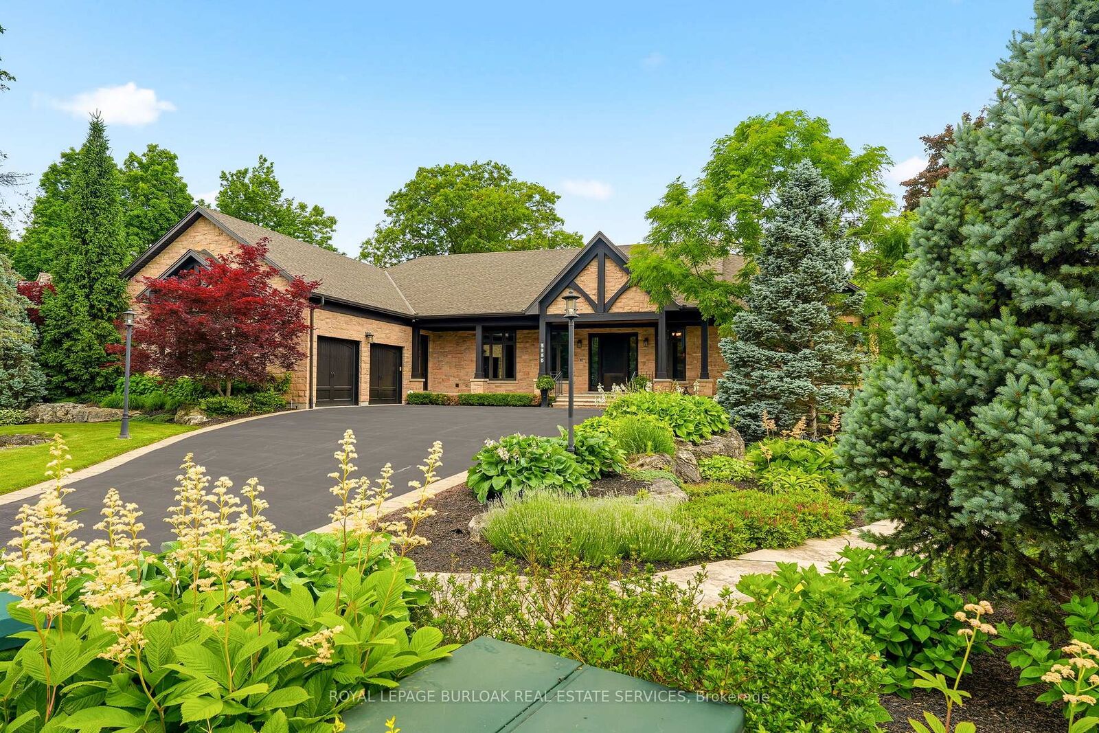 Property Photo: 5550 Twelve Mile Trail ON L7L 7L3