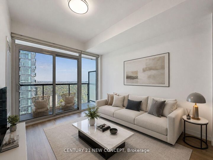 Property Photo: 117 Broadway Avenue 3204 ON M4P 1V3