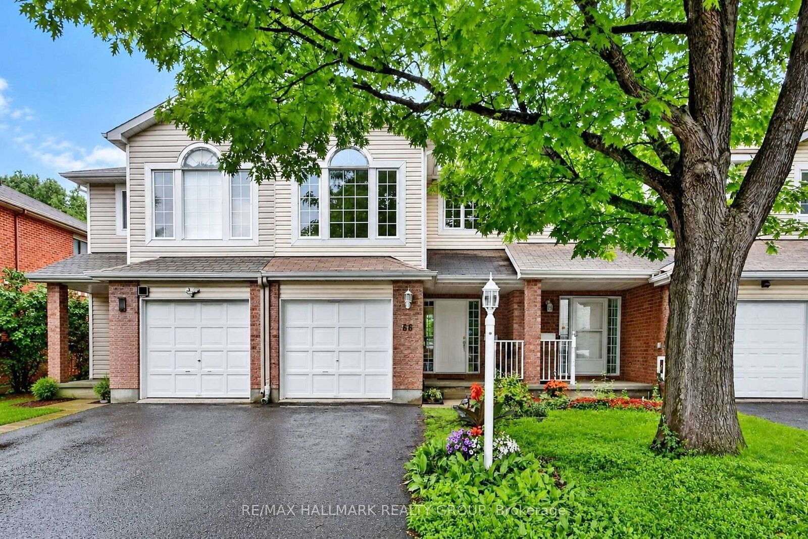 Property Photo: 66 Woodgate Way ON K2J 4E6
