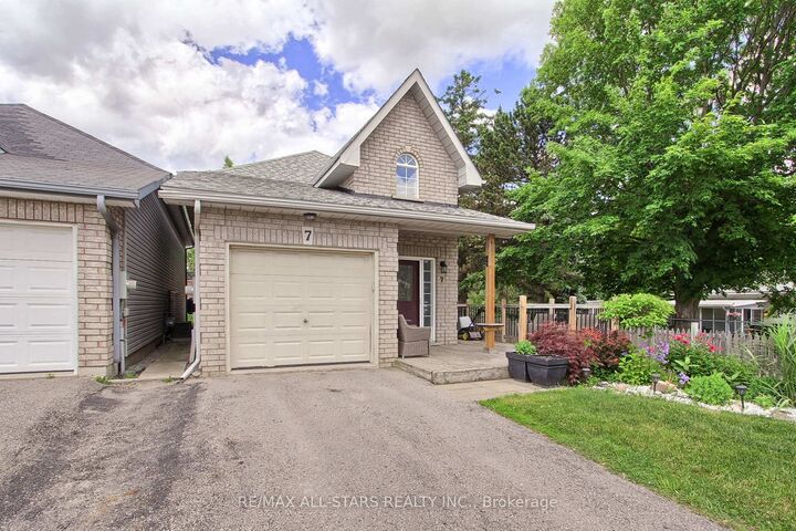 Property Photo: 7 John Harvey Street ON L9P 1C3