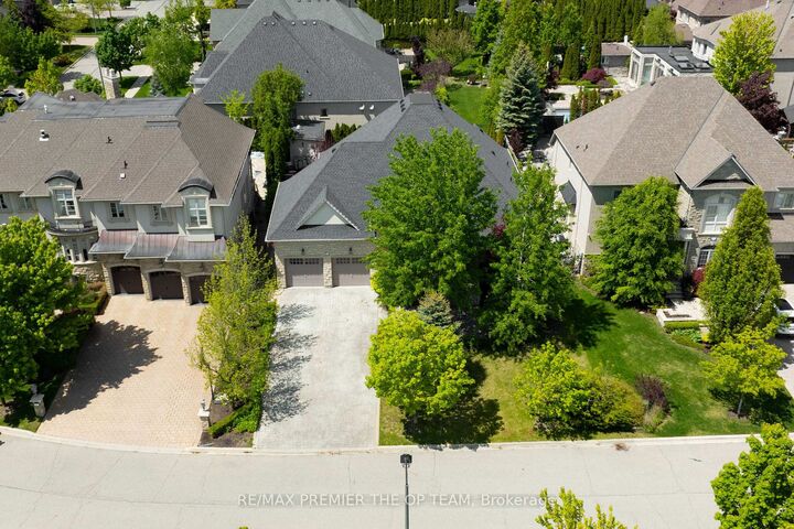 Property Photo: 56 Park Ridge Drive ON L0J 1C0