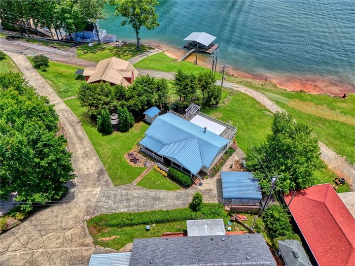 Property Photo:  225 Nicholson Cove Road  SC 29672 