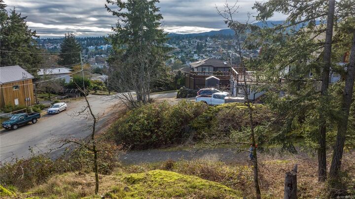 Property Photo: 3145 Marion Way BC V9T 3Z8
