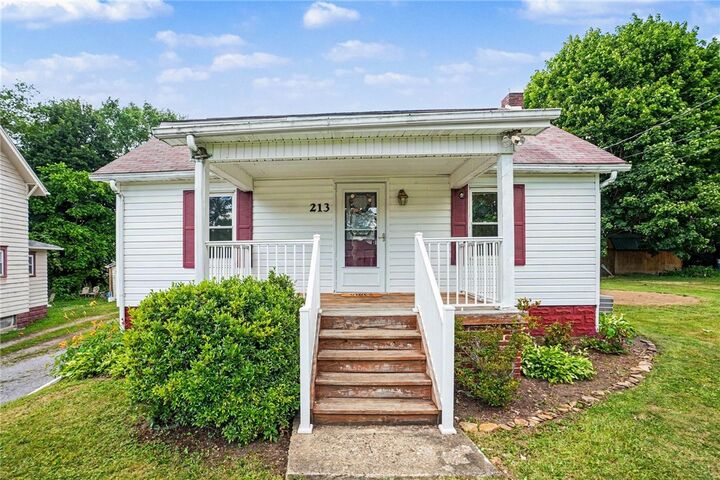 Property Photo: 213 Morrison Ave PA 16117