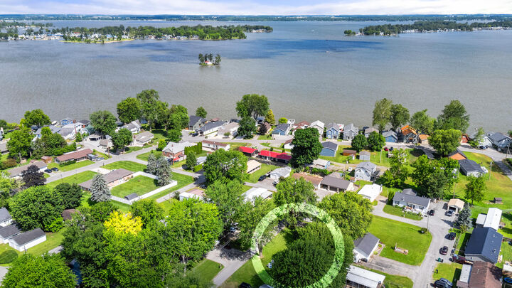 Property Photo:  7452 Edison Street  OH 43348 