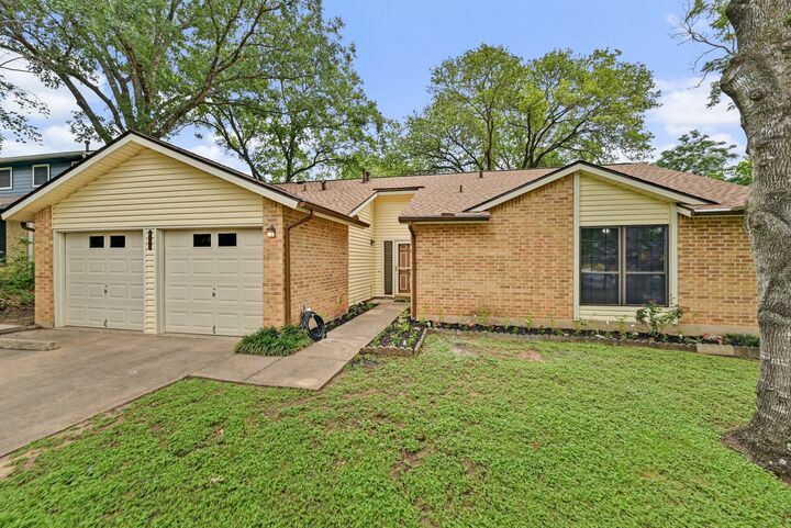 Property Photo: 2411 Roehampton Drive TX 78745