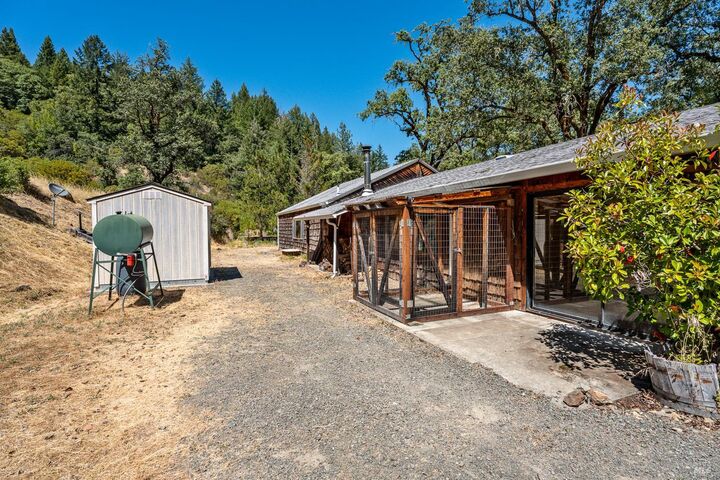 Property Photo:  850 Davidson Lane  CA 95454 
