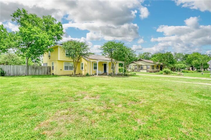 Property Photo:  710 Inwood Drive  TX 77802 