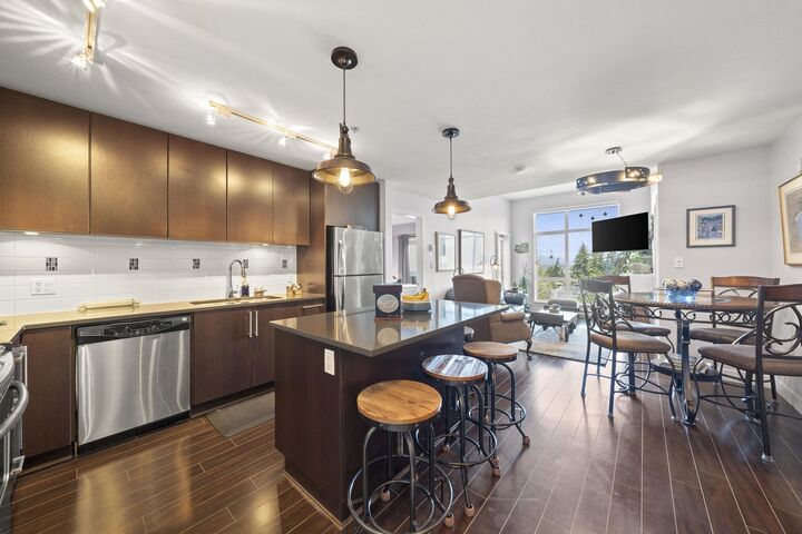 15850 26 Avenue 439 — photo 1